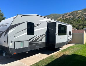 Keystone RV Impact 332