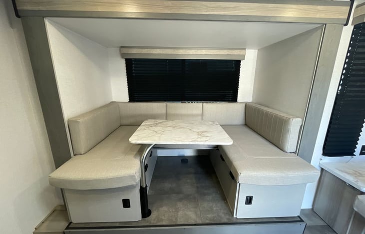 Large dinette converts into full size bed