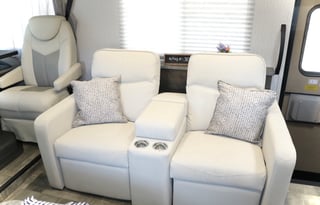 2022 Coachmen RV Pursuit