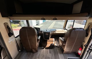 Your Home On Wheels! No Special License Needed!