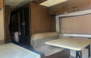 2021 Thor Freedom Elite