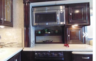 2017 Thor Motor Coach Miramar 34.4