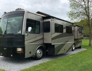 Fleetwood RV Discovery 39S