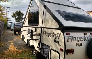 2017 Forest River RV Flagstaff Hard Side T21QBHW
