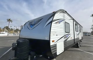 T3 - 2019 Salem Cruise Sleeps-10!! Huge Space