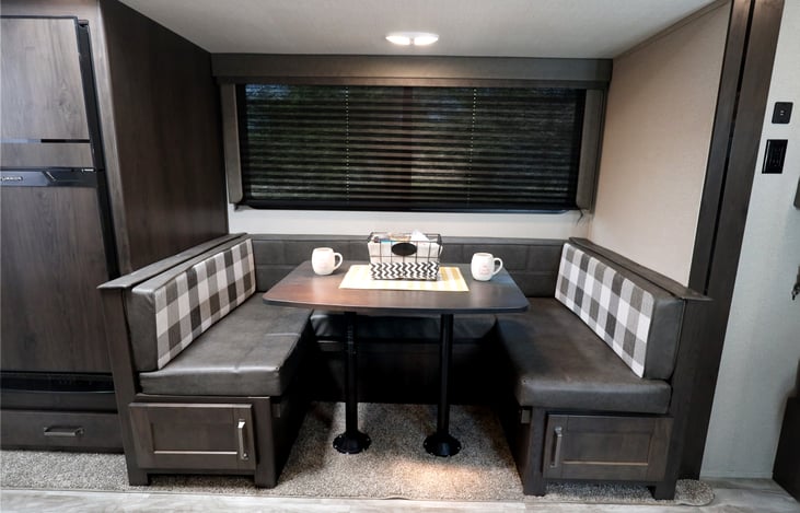 Experience "Faith" with our 2022 Grand Design Transcend Xplor 251BH located near Table Rock Lake near Branson Missouri and Lake Of The Ozarks. Thank you from us at Stone Mountain RV & Camper Rentals!