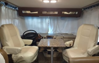 "Vrbo on the Go" with Outdoor Kitchen & TV