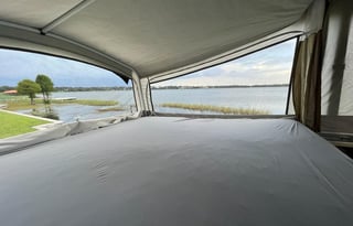 26' Popup Camper Big Enough for 6 - 2 King Beds