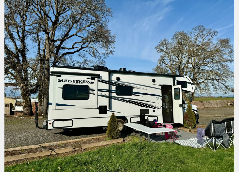 Class C Motor Home rentals in PORTLAND