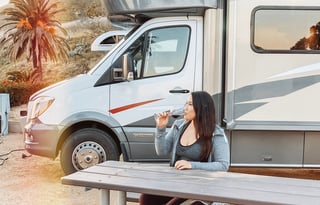 Mercedes Winnebago - Model J - G