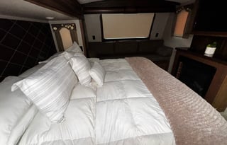 Central Coast classy, comfy camping !