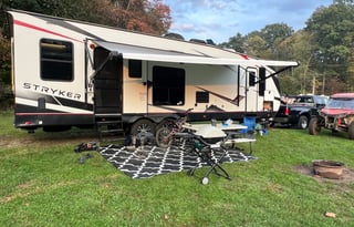 16 FT GARAGE TOY HAULER/CAMPER- pickup in WI or IL