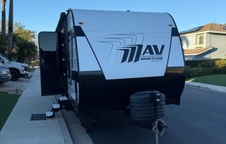 HONEST RVS – TOY Sleeps 5 (Compact)