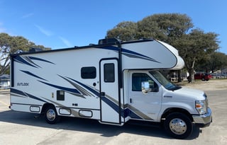 The Coastal Cruiser - 2020 Winnebago Outlook 25J