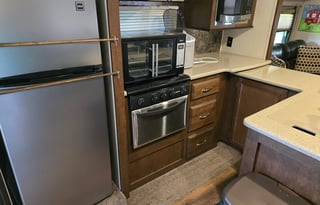 2018 Forest River RV Heritage Glen LTZ 326RL