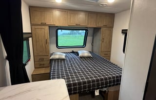 Freedom Express Couples Get Away