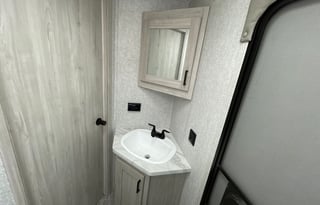 "Frio" - Insurance Included - Deliverable