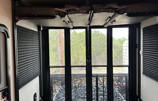 2022 Dutchmen Voltage 3911