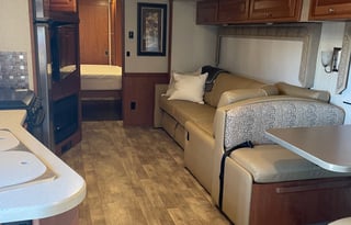 Scruffy's Pet Friendly Mobile Palace