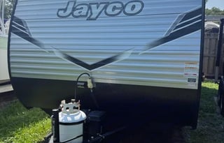 "Deja Vu" - Easy TOW - 2025 Jayco SLX - Sleeps 6-8