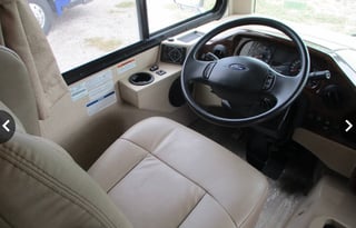 2019 Luxury Motor Coach w/ Washer / Dryer
