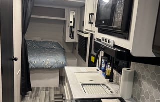 2024 Jayco Flight 212 QBW Baja Pet Friendly