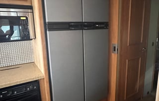 2008 Winnebago Adventurer 33C