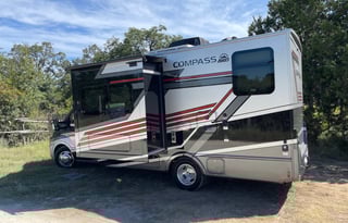 2024 NEW Thor Compass AWD Class B+