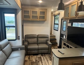 Keystone RV Raptor 424