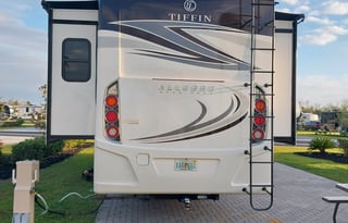 1st Class Travel Tiffin SPECIAL 30 DAY WINTER RATE