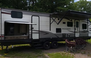 2021 Heartland Pioneer DS 320