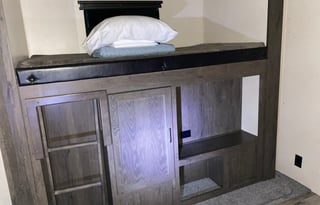 Festival&Pet Friendly Fifth Wheel