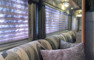 2004 Coachmen RV Leprechaun 315SS