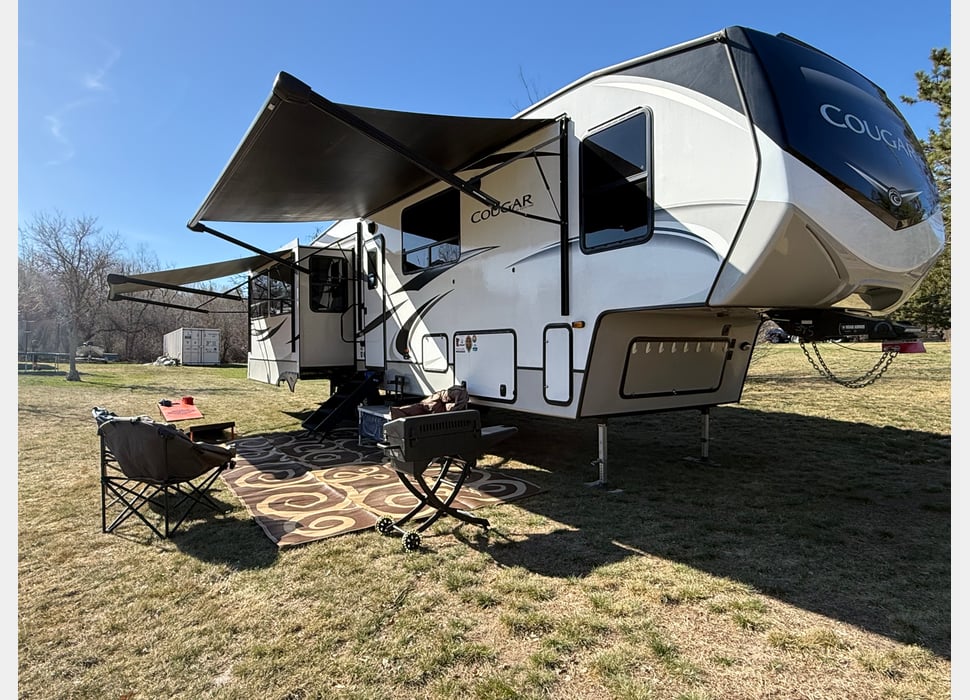 Fifth Wheel rentals in Rice