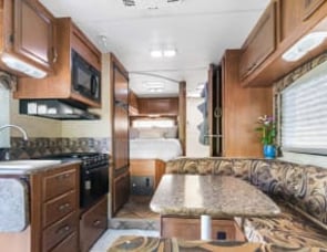 Thor Motor Coach Freedom Elite 22E