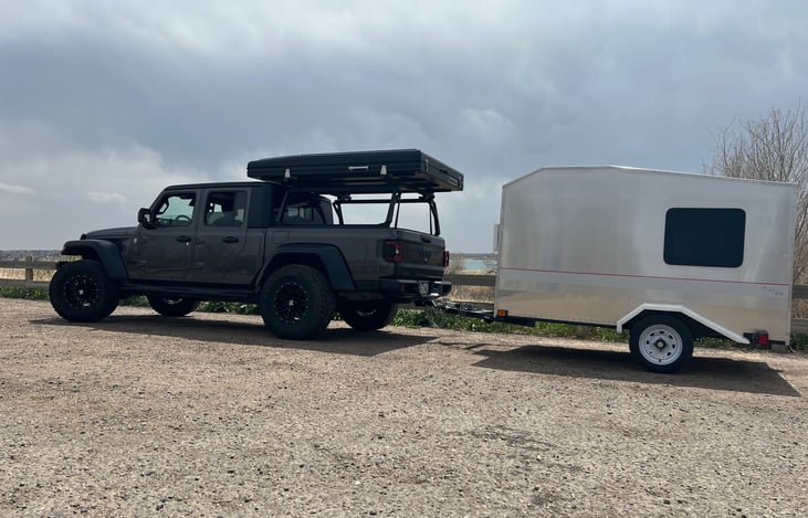 Rent my Jeep Gladiator with RTT too!