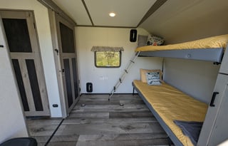 Outback Ultra Lite | Awesome toy hauler w/ bunks