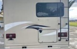 2018 Thor Motor Coach Four Winds, Sleeps 6/25ft