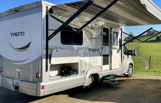 Trendy Winnie, sleeps 6, like a camper van
