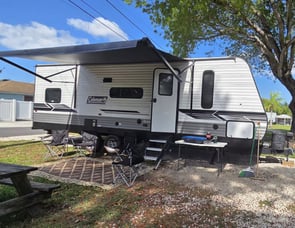 Dutchmen RV Coleman Lantern LT Series 262BH