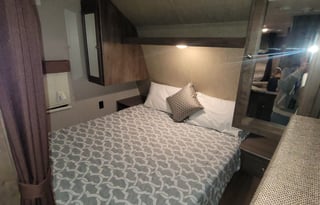 2018 Dutchmen RV Coleman Lantern Series 263BH