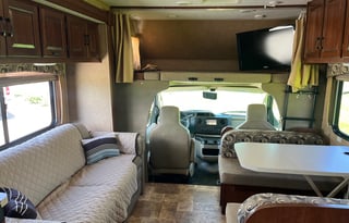 Great family escape w/ bunkhouse.