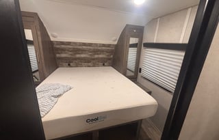 The Allens cozy Camper