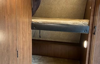 2016 Jayco - Jay Feather Floorplan: X213