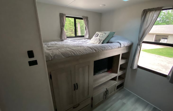 Twin size upper bunk