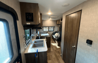 2019 Dutchmen RV Coleman Lantern Series 202RD