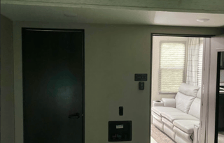 Grand Design Momentum 350G **Toy hauler (OKFL2209)