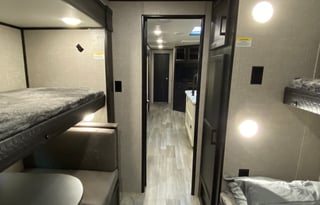 Impressive Family favorite RV! 3 slides 3 TV’s