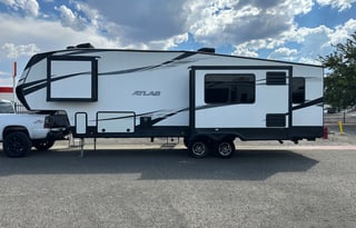 2021 Dutchmen RV Atlas 2942BHF