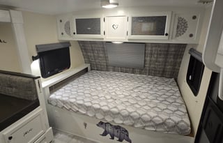 AR's 2019 coachmen Apex Nano 193